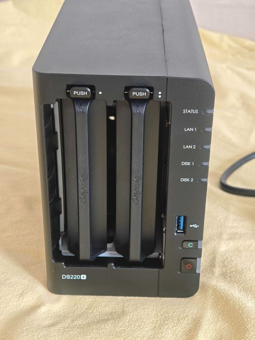 Synology DS220+ NAS сървър, 6GB RAM, като нов