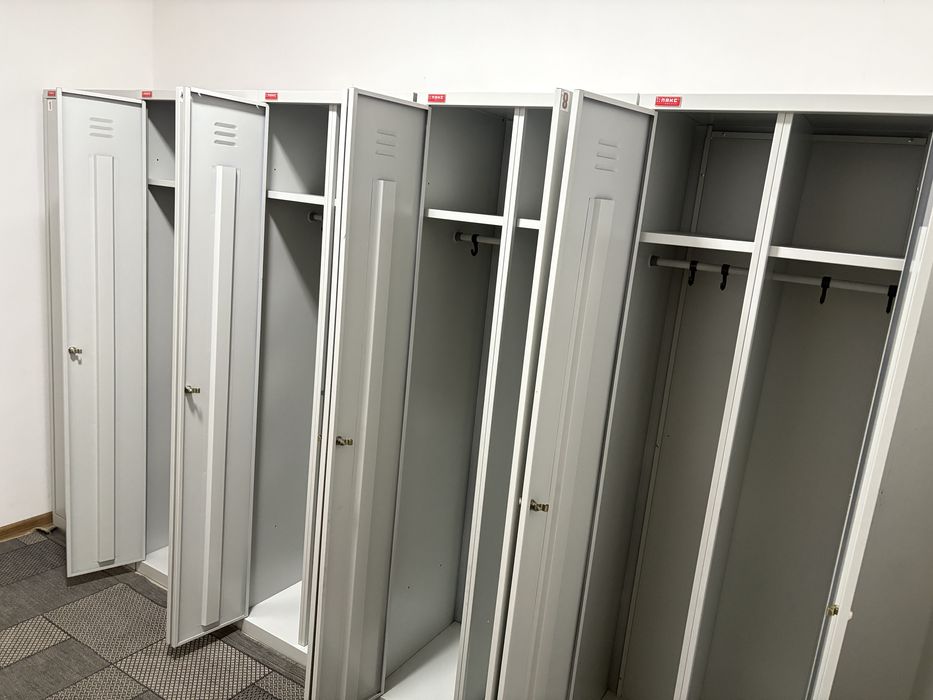 Продам железные шкафчики