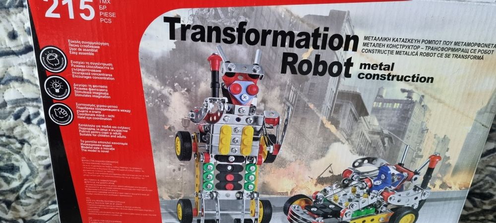 Метален конструктор - трансформиращ се робот