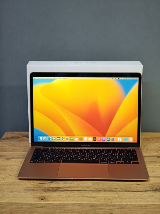 MacBook Air M1 8/256 GB 13' | Mobile Zone