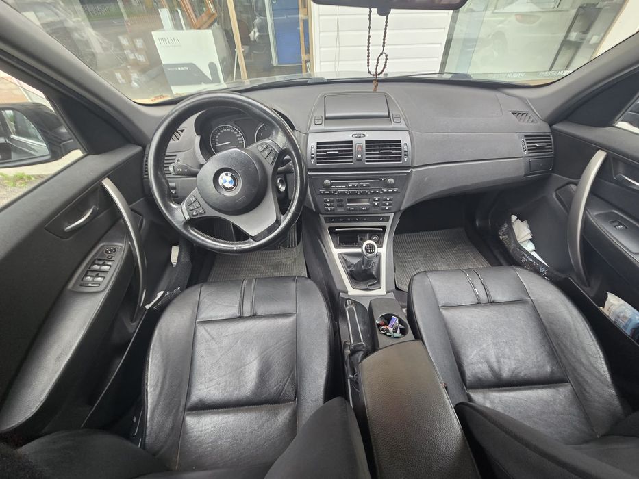 Vând bmw x3 din 2004