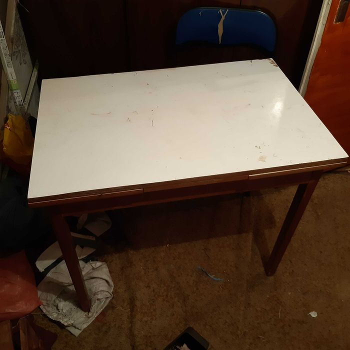 Дървени разтегателни маси