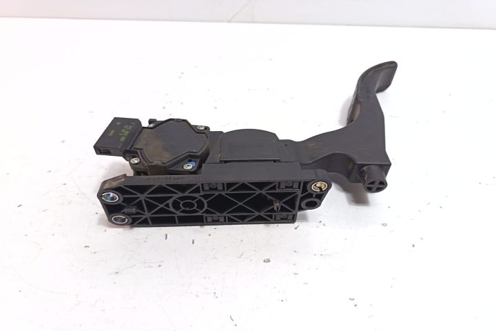 Pedala acceleratie 6Q1721503D Skoda Fabia 6Y