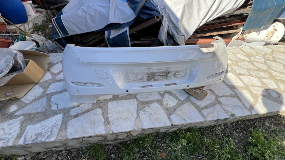 Задна броня за BMW F20 LCI facelift с държачи