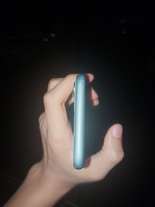 Iphone 11 128 gb aybi rasmda bor