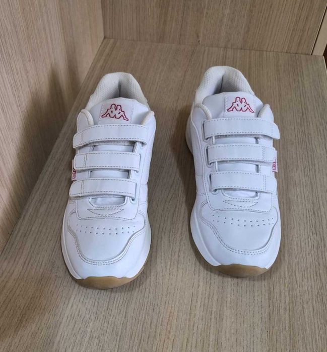 Adidasi damă Kappa marimea 38, cu 3 scai
