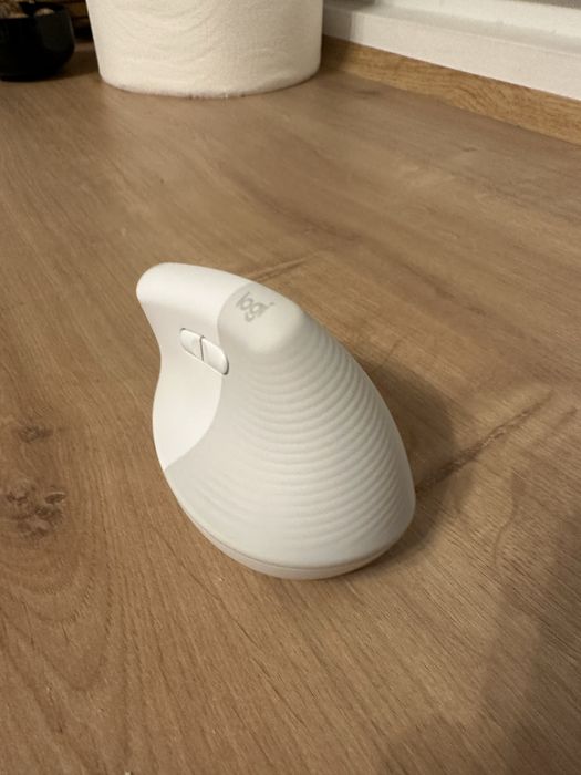 Mouse Logitech Lift bluetooth vertical alb