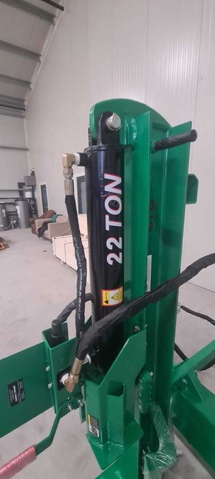 Despicator/crapator de busteni/lemne NOU - 65cm- Motor 7 CP