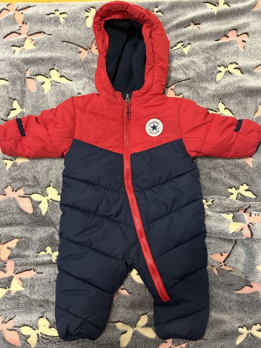 Vand salopete de iarna pentru bebelusi