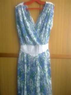 Продавам цветна лятна кенарена рокля