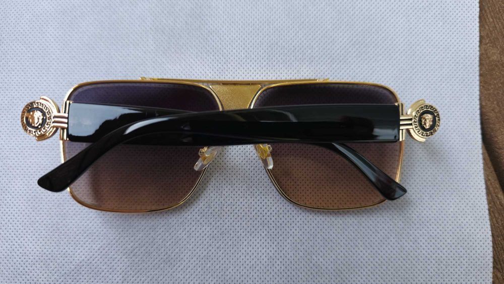 Ochelari de soare Versace rama aurie, lentila degrade, transport gratu