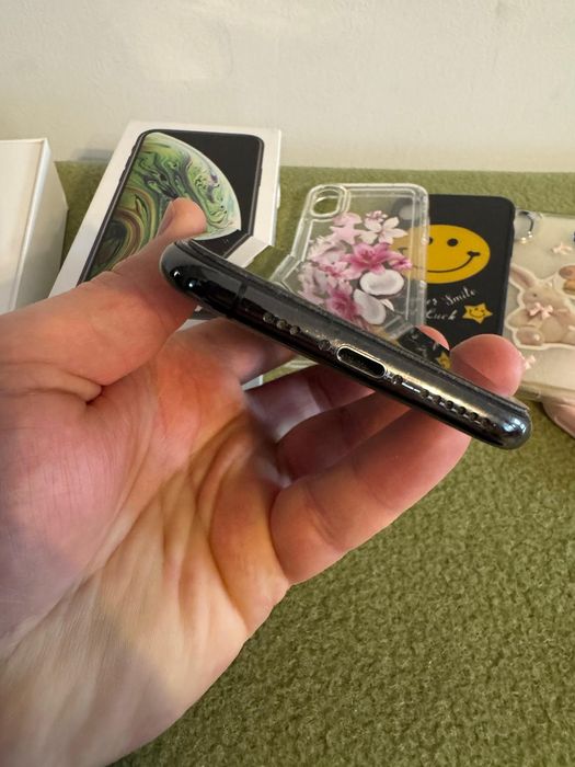 Iphone XS negru 64 gb