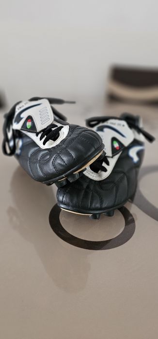 Ghete de fotbal Kronos Tau III