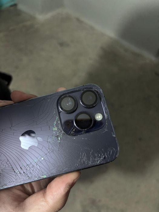 Продам айфон 14 про Iphone 14 pro