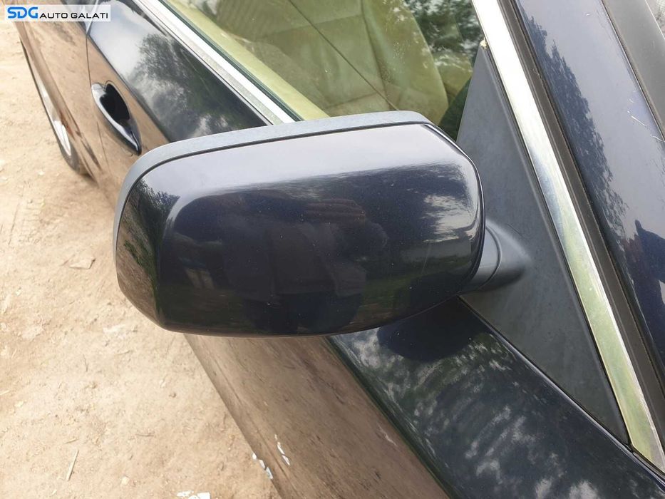 Prag Plastic Stanga BMW Seria 5 E60 2003 - 2007 Culoare Monaco Blau Metallic [1662]