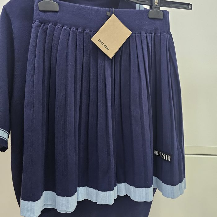 Set Bluza si fusta MiuM, noi cu eticheta, S