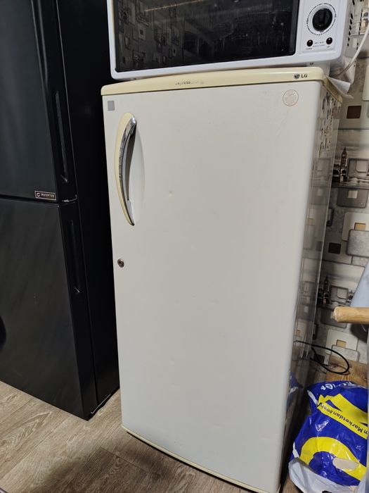 Холодильник LG оригинал