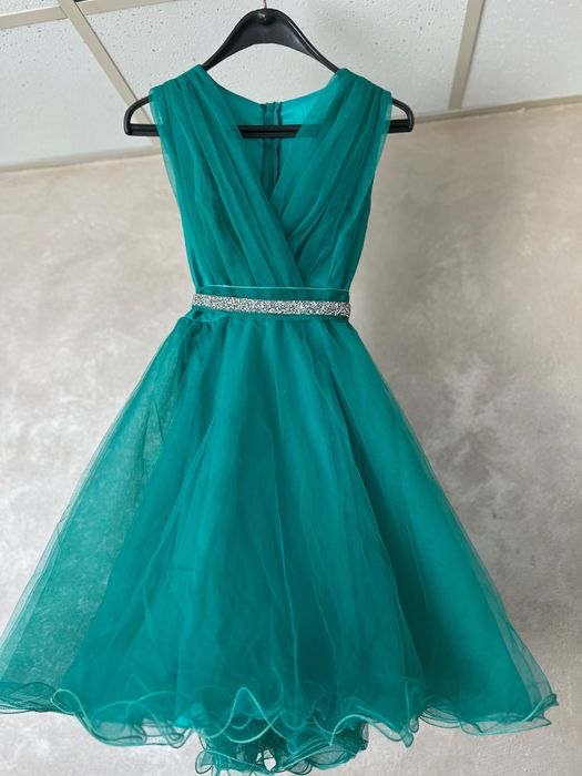 Официална рокля цвят мента от тюл