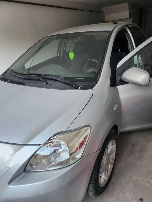 Продается Toyota Yaris 2008 года. Один хозяин!