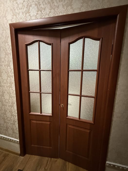 Продам межкомнатные двери