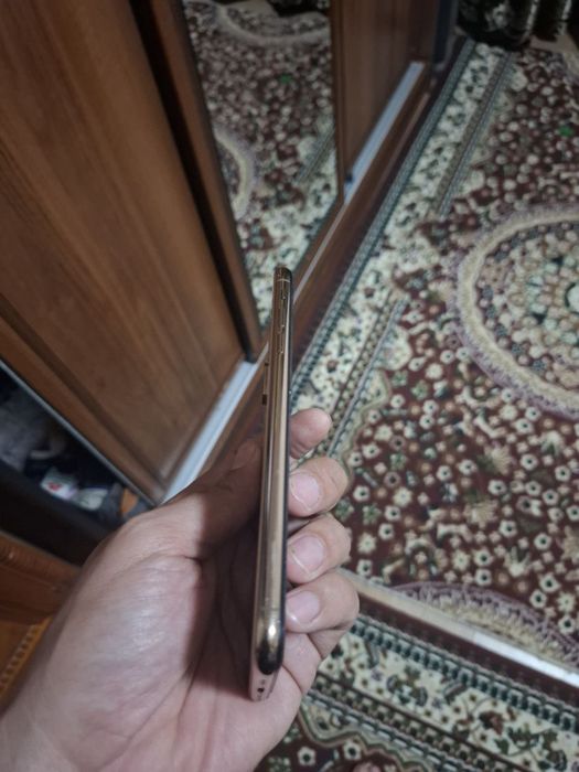 iPhone XS MAX gold zor holatda