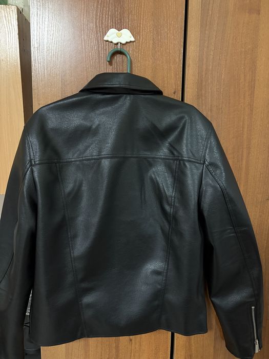 Продам Кожаную Куртку Bershka