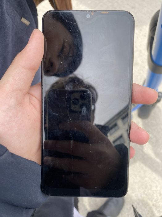 Samsung A10S holati yaxshi