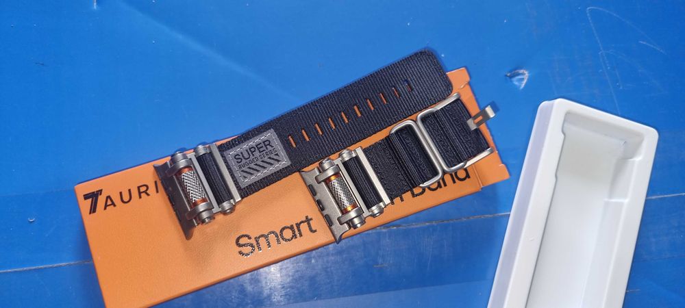Curea nylon conectori inox Apple Watch Ultra noua