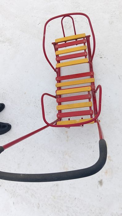 Продам сании для два ребенка