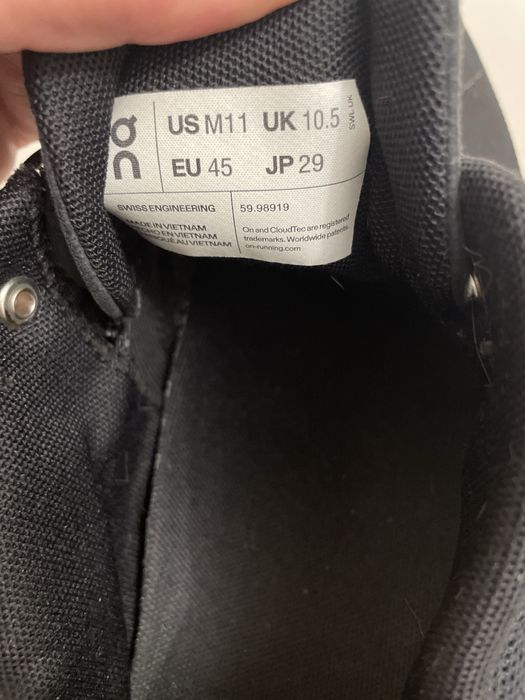 On cloud pret 210 lei conditii bune