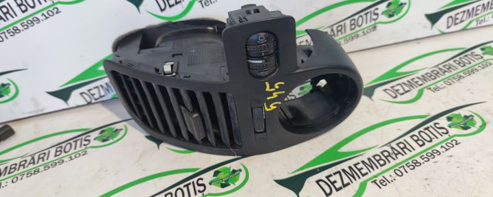 Grila ventilatie bord stanga Volkswagen VW Polo a 3-a generatie 6N (f