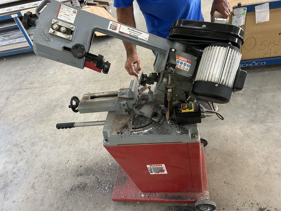 Лентова машина за рязане на метал Holzmann BS128HDR, 400 V, 550 W