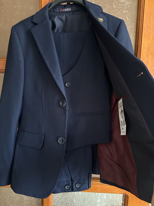 Детский мальчик костюм школьник