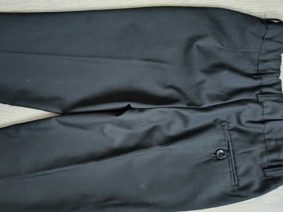 Детски панталон с тиранти 116 размер