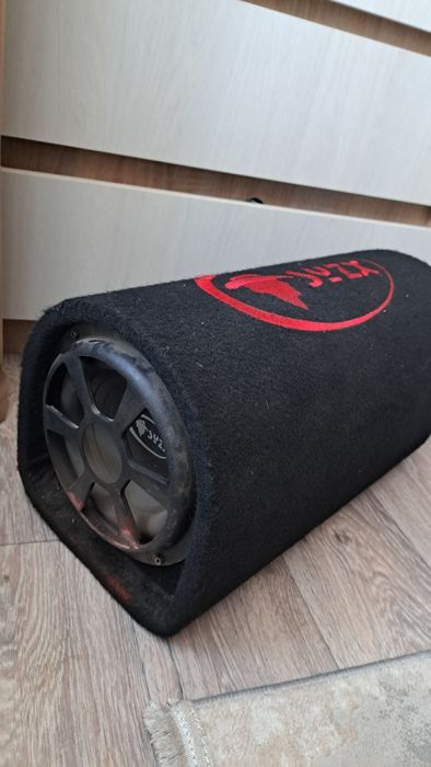 Продам сабвуфер в отличном состоянии