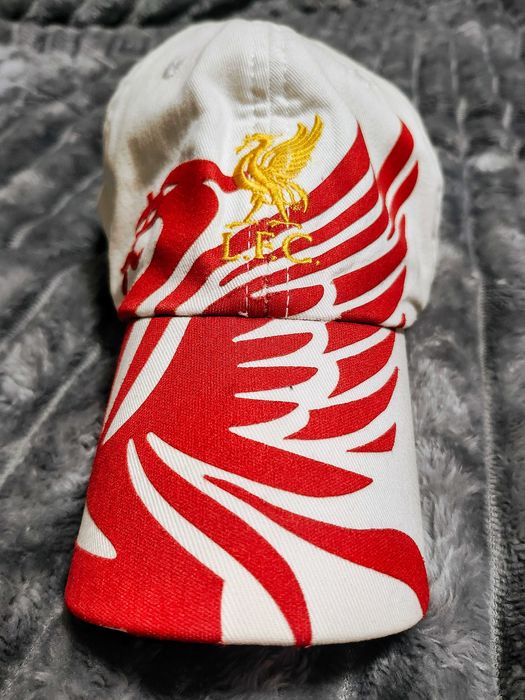 Почти нови шапки.Under Armour.Chelsea.Barcelona.Liverpool