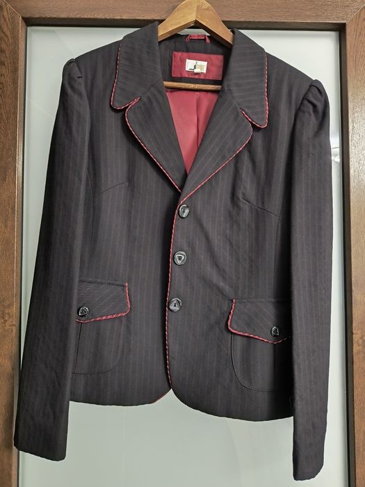 Sacou dama, foarte confortabil.