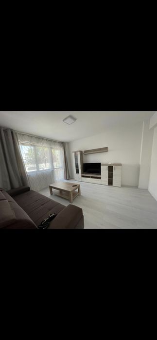 Inchiriez apartament cu 2 camere!