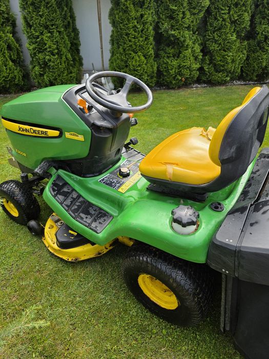Tractoras gazon Jhon deere