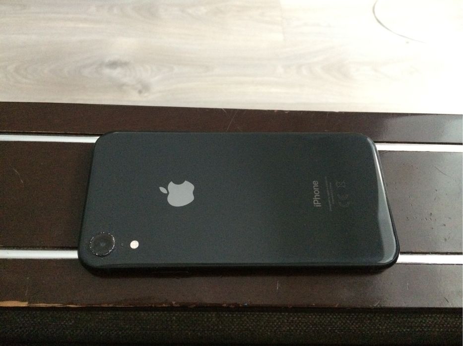 Iphone XR sanatatea bateriei 96% 64GB accept si schimb