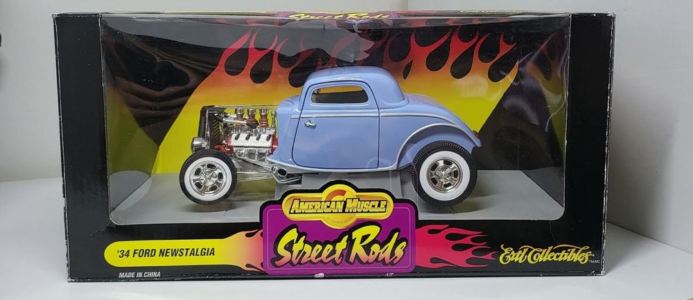 Machetă Ford Newstalgia Street roads 1/18 by ERTL