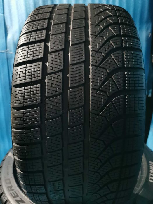 245/40 R19 - 275/35 R19 pirelli runflat m+s 4 bucati
