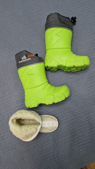 Детские резиновые сапоги