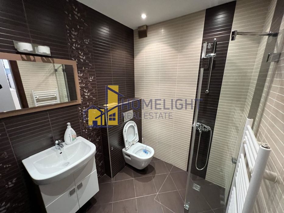 Двустаен апартамент в кв. Лагера