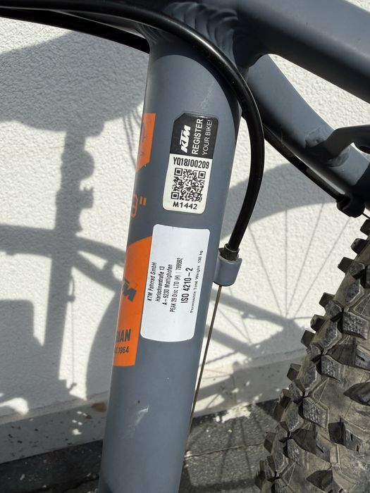 Bicicleta KTM Peak Disc LTD 29” – M/48 cm – frane hidraulice Shimano