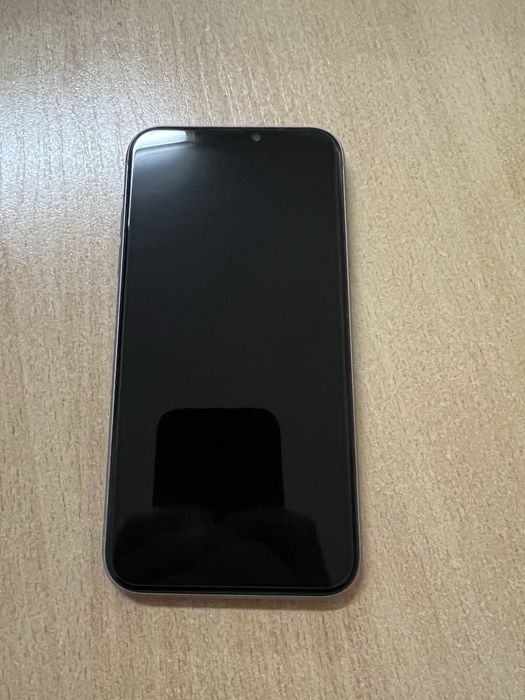 Продам Iphone 11 в хорошем состояний
