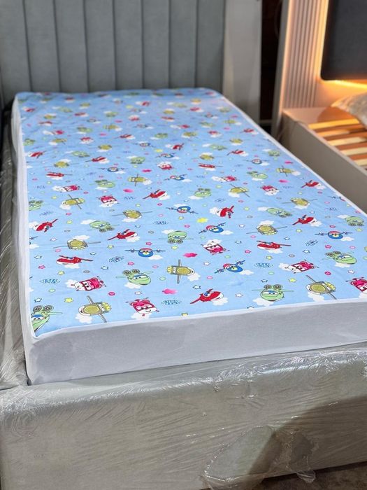 Наматрасник водонепроницаемый