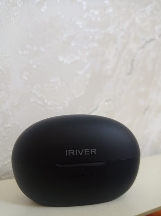 Iriver naushnik  zaryad chdamkorligi 40  soat