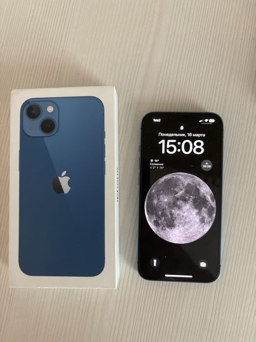 Айфон 13 в хорошом состоянии