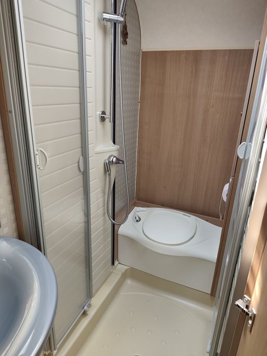 Каравана Burstner Averso fifty 465